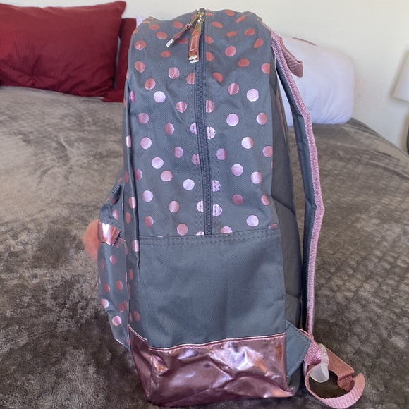 Back Pack - Picture 7 of 9